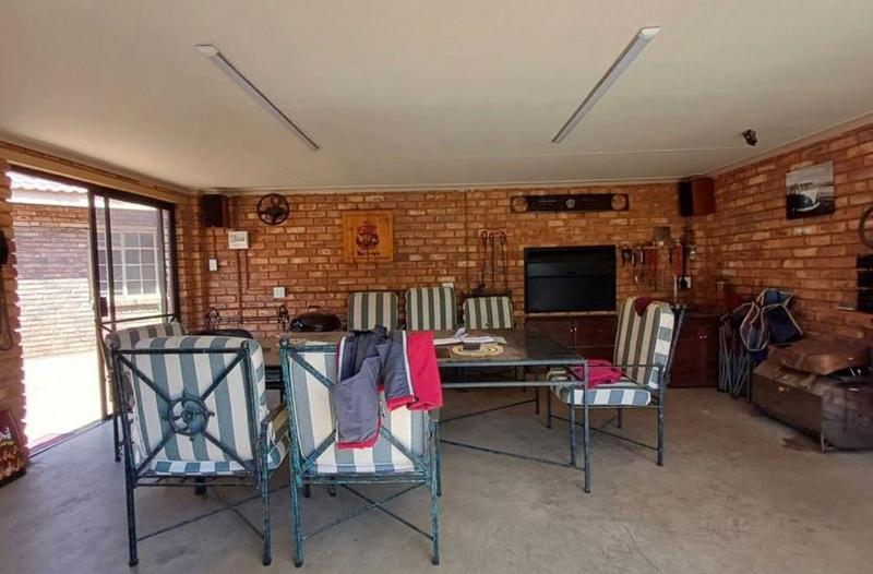 3 Bedroom Property for Sale in Sonneveld Gauteng