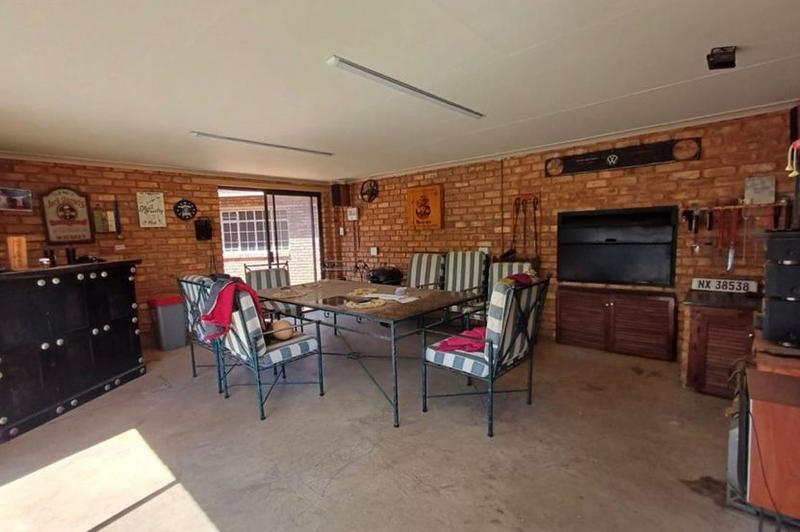 3 Bedroom Property for Sale in Sonneveld Gauteng