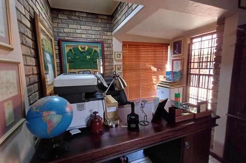 3 Bedroom Property for Sale in Sonneveld Gauteng