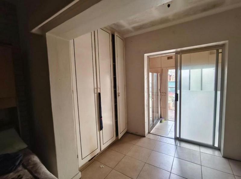 5 Bedroom Property for Sale in Germiston South Gauteng