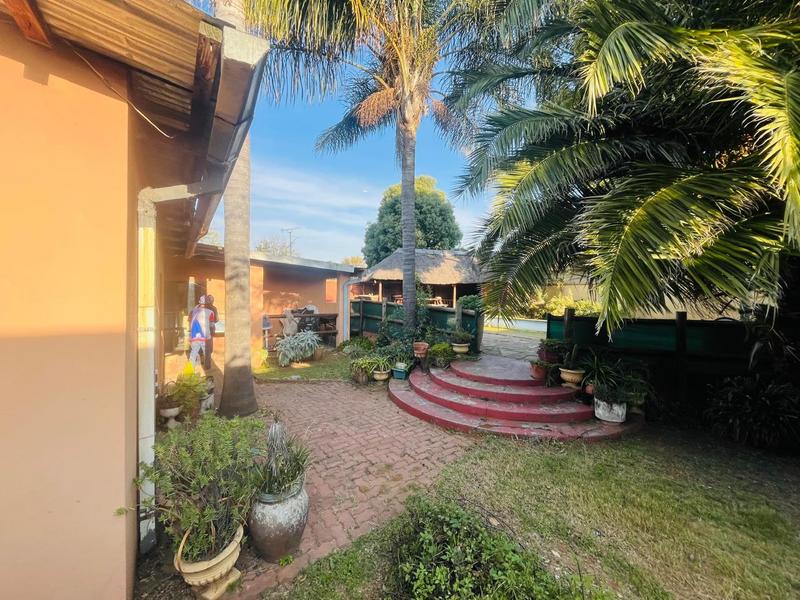 5 Bedroom Property for Sale in Germiston South Gauteng