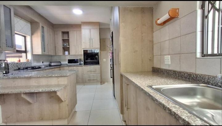 3 Bedroom Property for Sale in Symhurst Gauteng