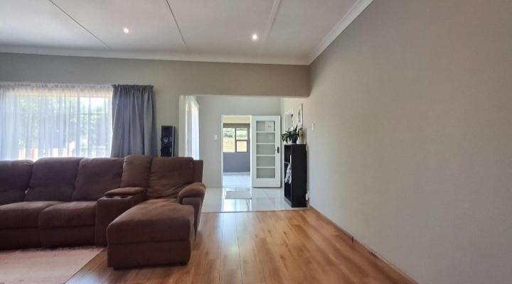3 Bedroom Property for Sale in Symhurst Gauteng