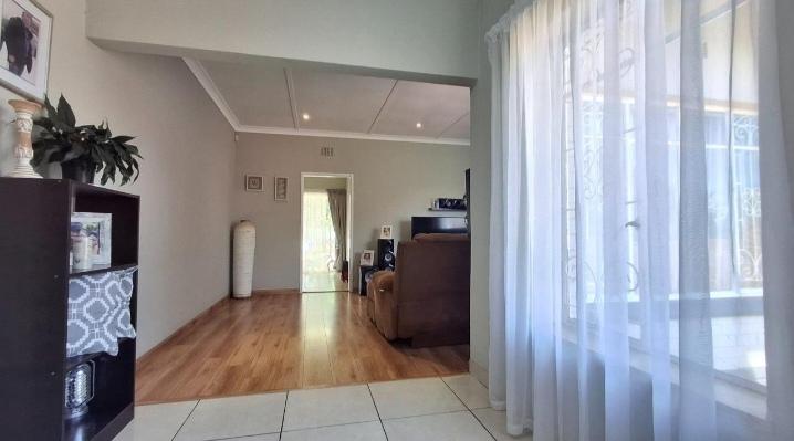 3 Bedroom Property for Sale in Symhurst Gauteng