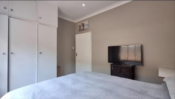 3 Bedroom Property for Sale in Symhurst Gauteng