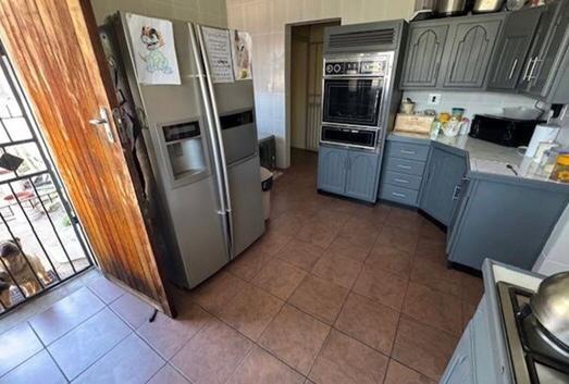 3 Bedroom Property for Sale in Birchleigh Gauteng