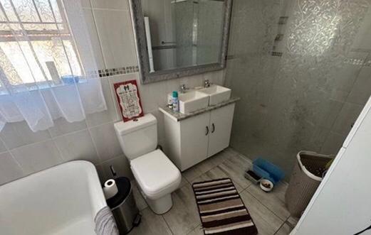 3 Bedroom Property for Sale in Birchleigh Gauteng