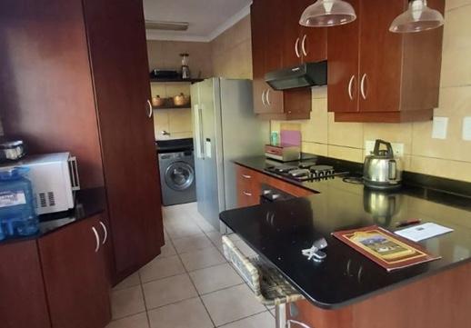 3 Bedroom Property for Sale in Glen Marais Gauteng