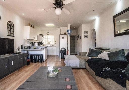 2 Bedroom Property for Sale in Norkem Park Gauteng