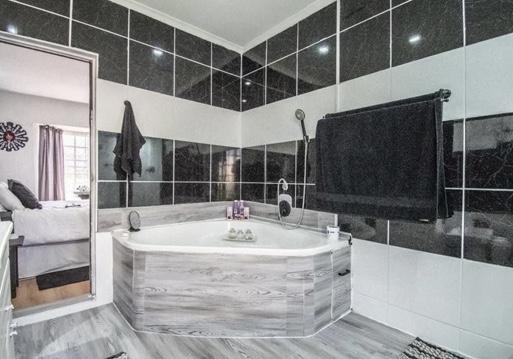 2 Bedroom Property for Sale in Norkem Park Gauteng