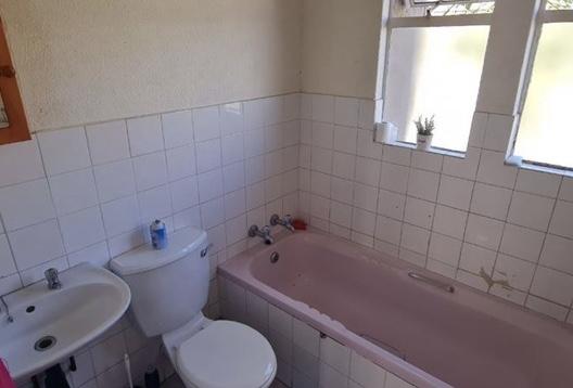 2 Bedroom Property for Sale in Norkem Park Gauteng