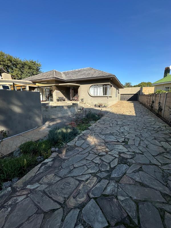 6 Bedroom Property for Sale in Selection Park Gauteng