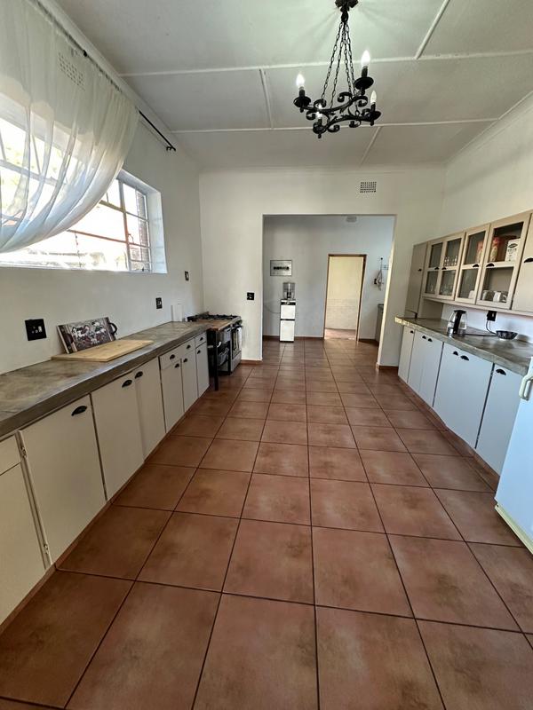 6 Bedroom Property for Sale in Selection Park Gauteng