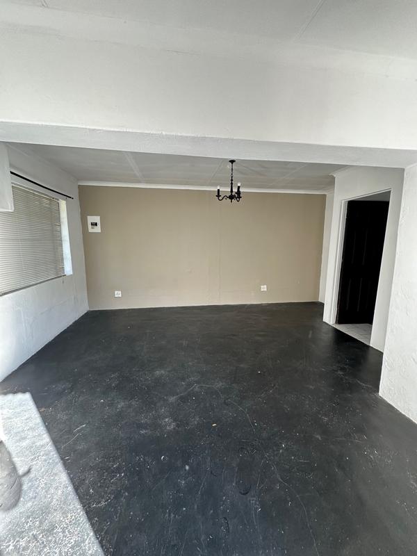 6 Bedroom Property for Sale in Selection Park Gauteng