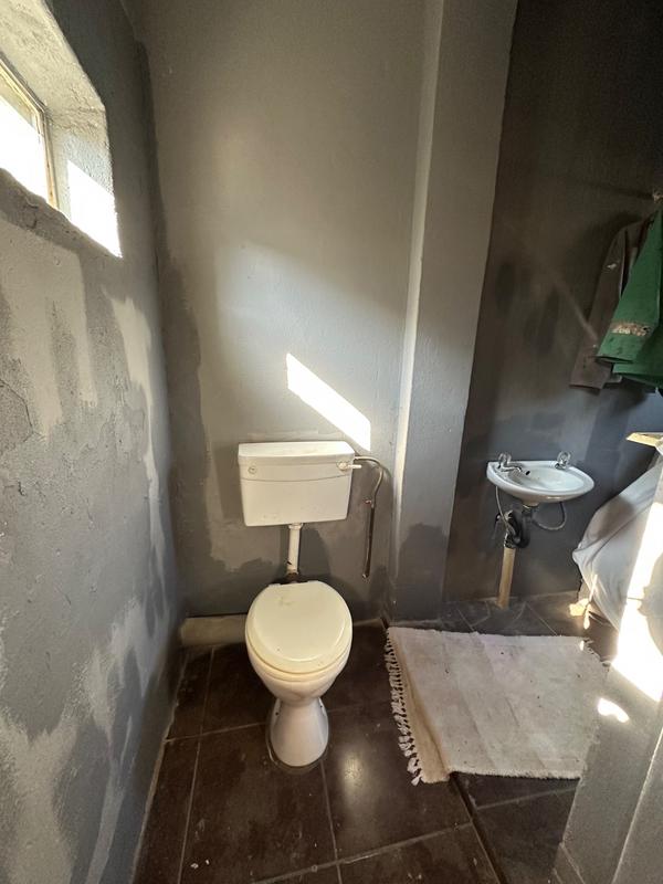 6 Bedroom Property for Sale in Selection Park Gauteng
