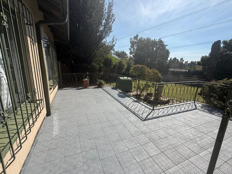 3 Bedroom Property for Sale in Roseacre Gauteng