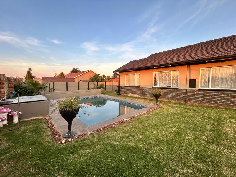 4 Bedroom Property for Sale in Springs Gauteng