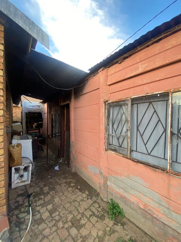 4 Bedroom Property for Sale in Tsakane Gauteng