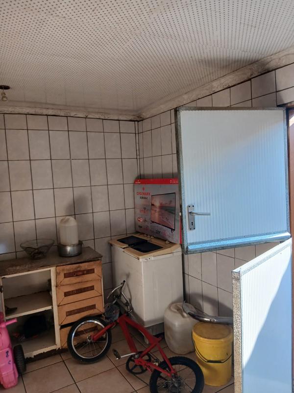 2 Bedroom Property for Sale in Tsakane Gauteng