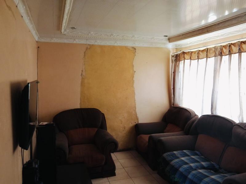 2 Bedroom Property for Sale in Tsakane Gauteng