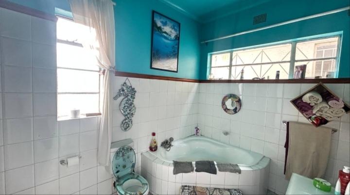 5 Bedroom Property for Sale in Primrose East Gauteng