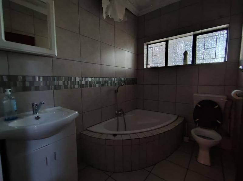 3 Bedroom Property for Sale in Karenpark Gauteng