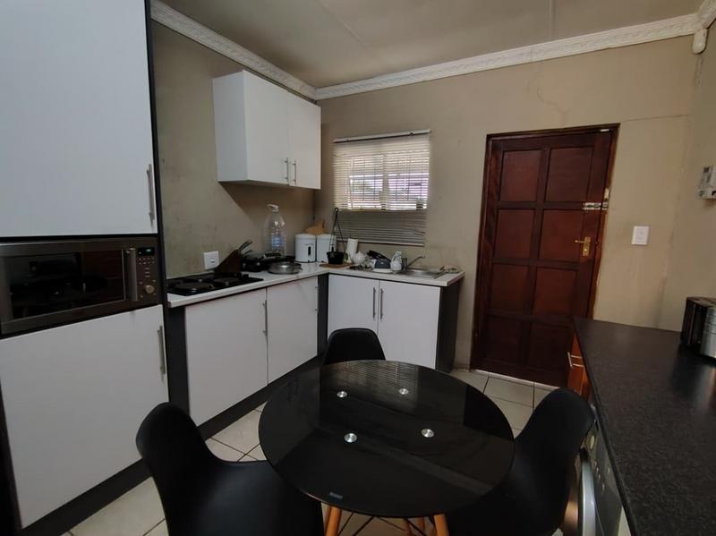 3 Bedroom Property for Sale in Karenpark Gauteng