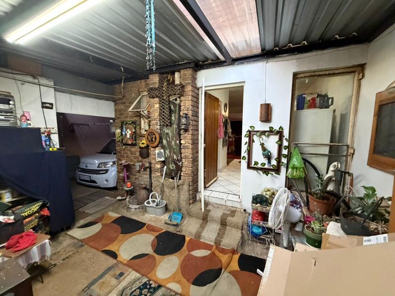 2 Bedroom Property for Sale in Silverton Gauteng