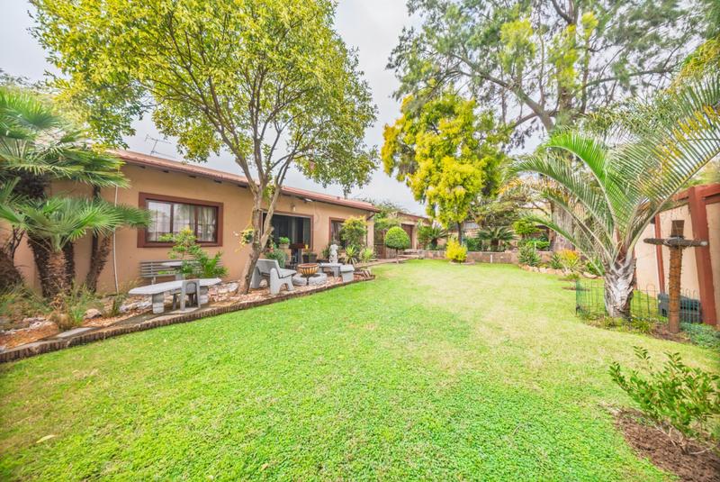 3 Bedroom Property for Sale in Edenvale Central Gauteng