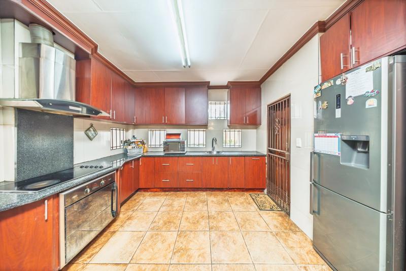 3 Bedroom Property for Sale in Edenvale Central Gauteng