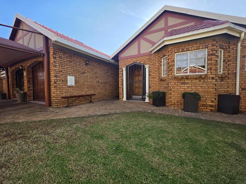 3 Bedroom Property for Sale in New Market Gauteng