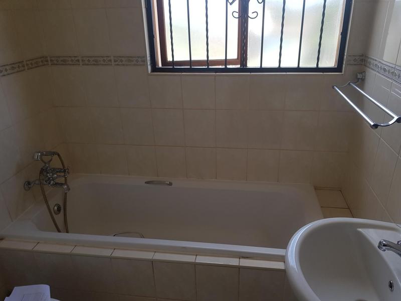 2 Bedroom Property for Sale in Kenleaf Gauteng