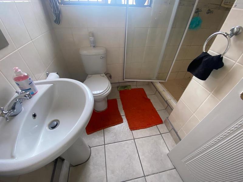 2 Bedroom Property for Sale in Kenleaf Gauteng