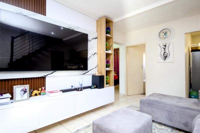 4 Bedroom Property for Sale in Rooihuiskraal North Gauteng