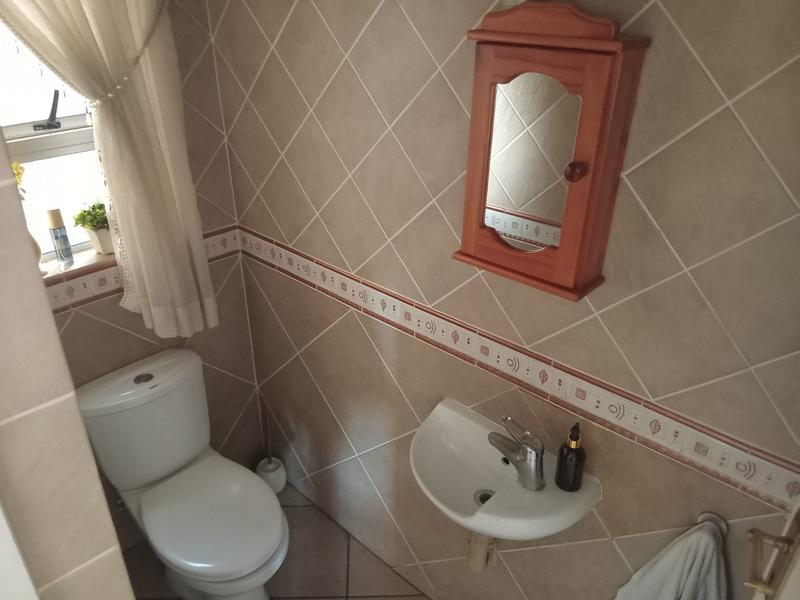 4 Bedroom Property for Sale in Eldoraigne Gauteng