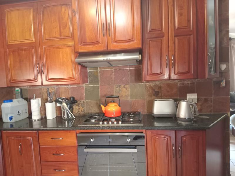 4 Bedroom Property for Sale in Eldoraigne Gauteng