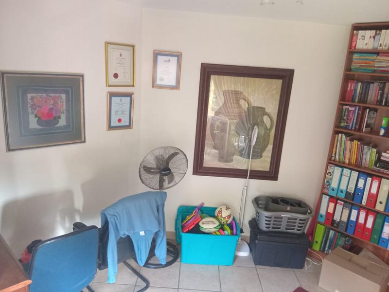 4 Bedroom Property for Sale in Eldoraigne Gauteng