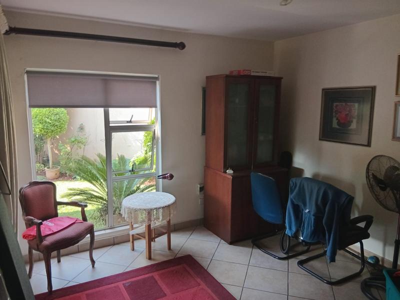 4 Bedroom Property for Sale in Eldoraigne Gauteng