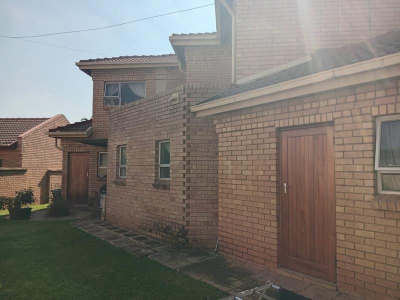 4 Bedroom Property for Sale in Eldoraigne Gauteng