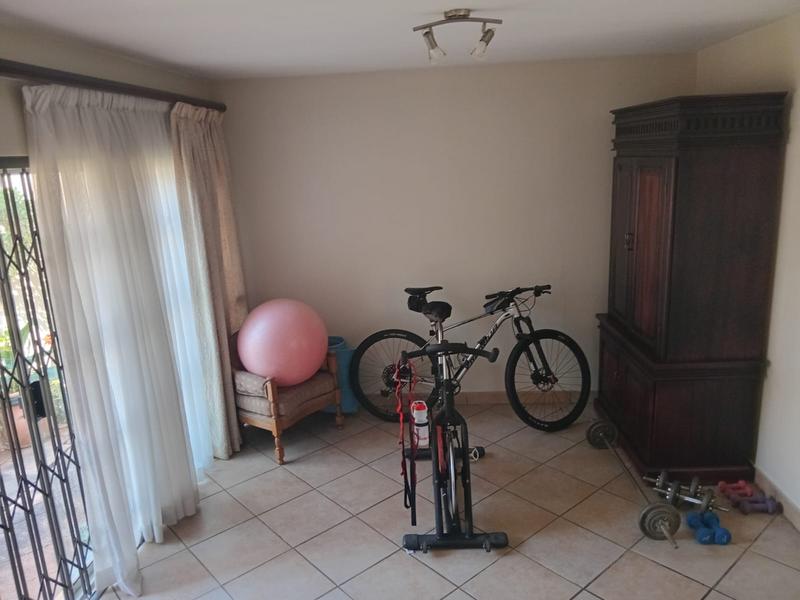 4 Bedroom Property for Sale in Eldoraigne Gauteng
