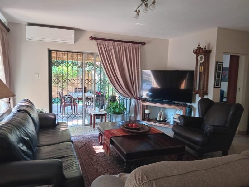 4 Bedroom Property for Sale in Eldoraigne Gauteng