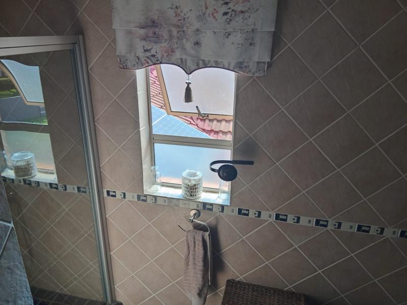 4 Bedroom Property for Sale in Eldoraigne Gauteng