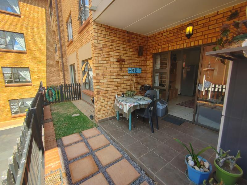 2 Bedroom Property for Sale in Homes Haven Gauteng