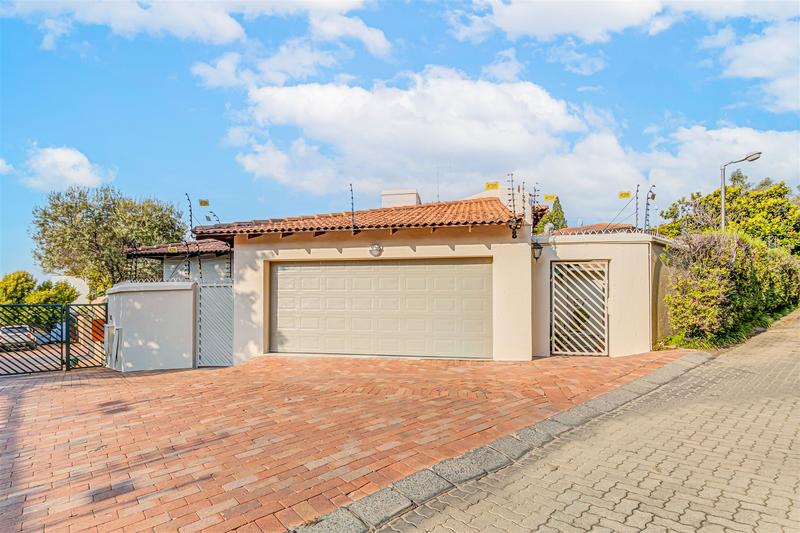 3 Bedroom Property for Sale in Parkmore Gauteng