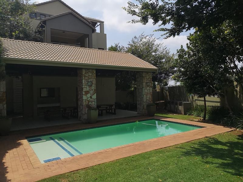 2 Bedroom Property for Sale in Bryanston Gauteng