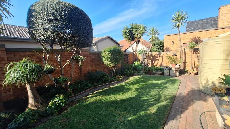 3 Bedroom Property for Sale in Midstream Estate Gauteng