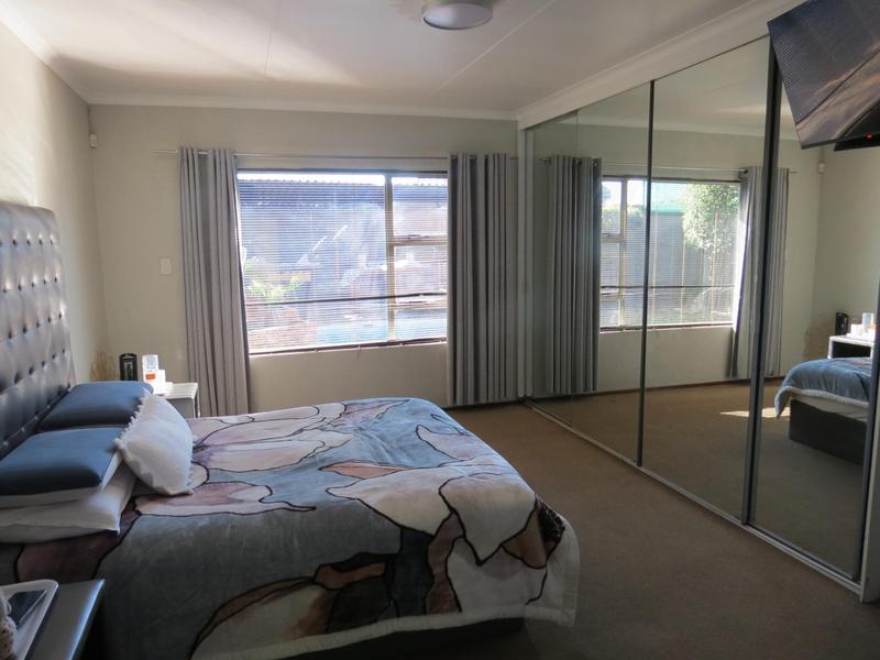 4 Bedroom Property for Sale in Sunward Park Gauteng