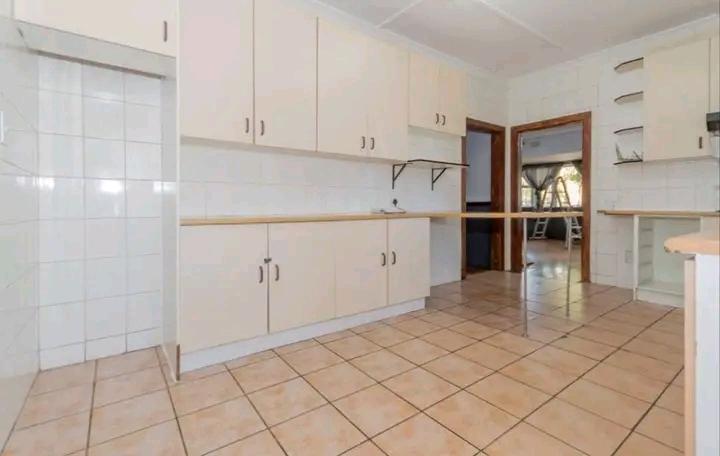 To Let 3 Bedroom Property for Rent in Dunnottar Gauteng