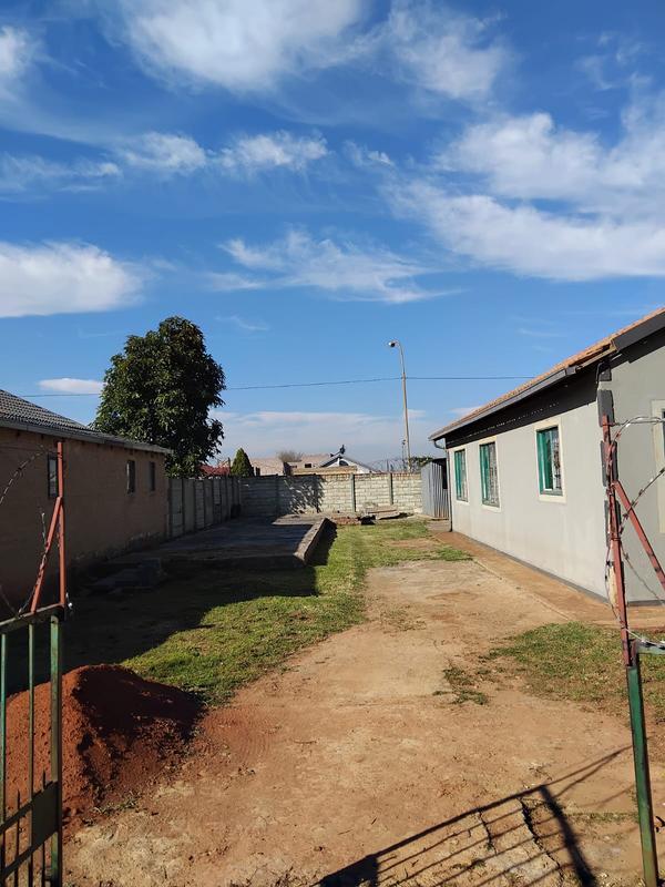 To Let 3 Bedroom Property for Rent in Villa Liza Gauteng