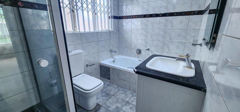 5 Bedroom Property for Sale in Erasmia Gauteng